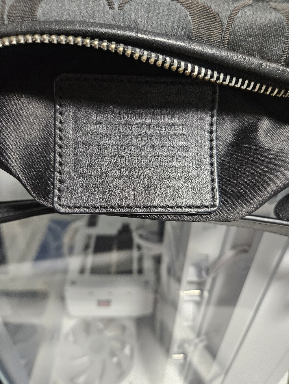 Coach Ashley Signature Hobo Satchel - Picture 2 of 9